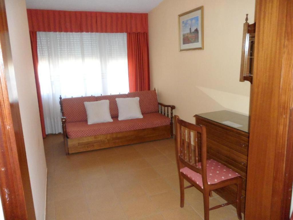Hotel Avenida Baiona Sabaris Bagian luar foto