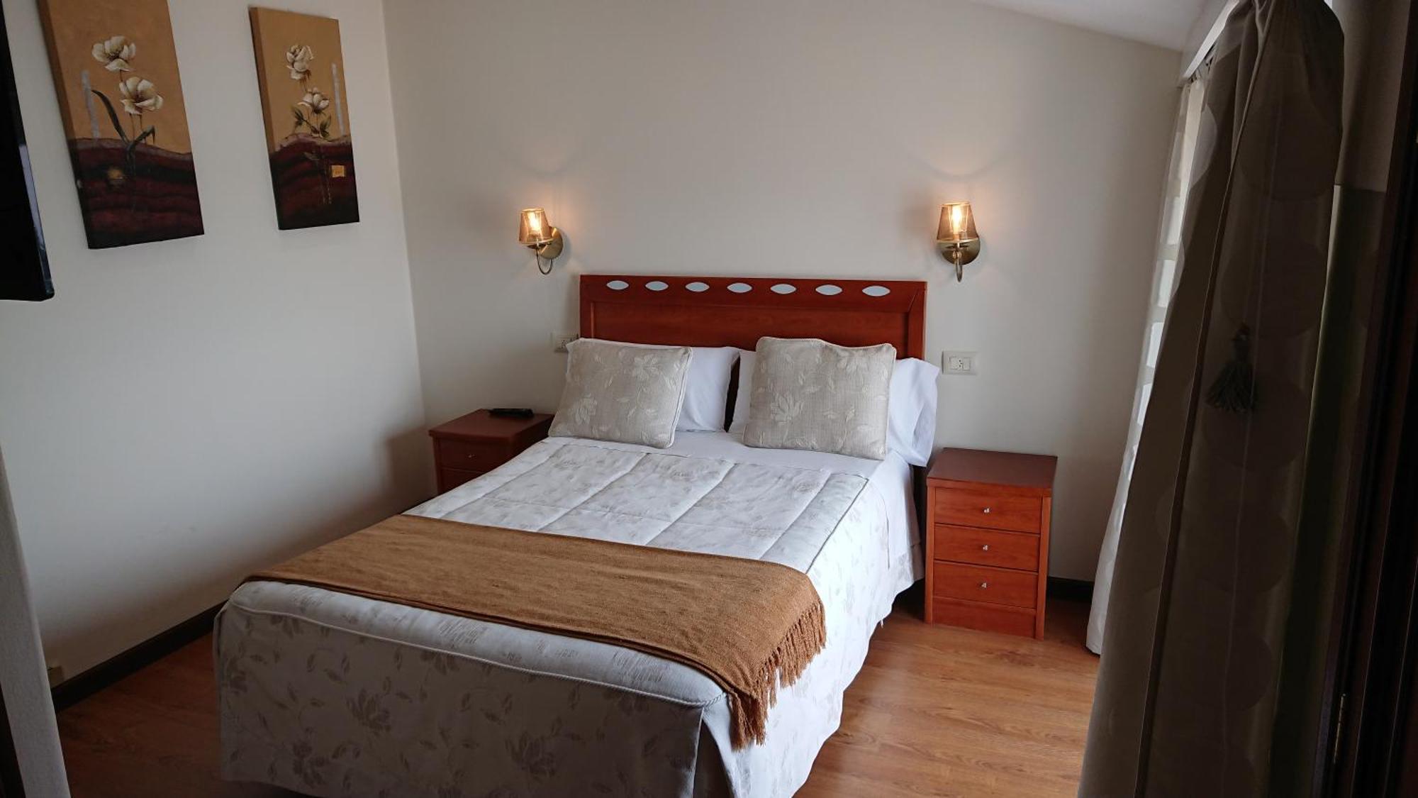 Hotel Avenida Baiona Sabaris Bagian luar foto